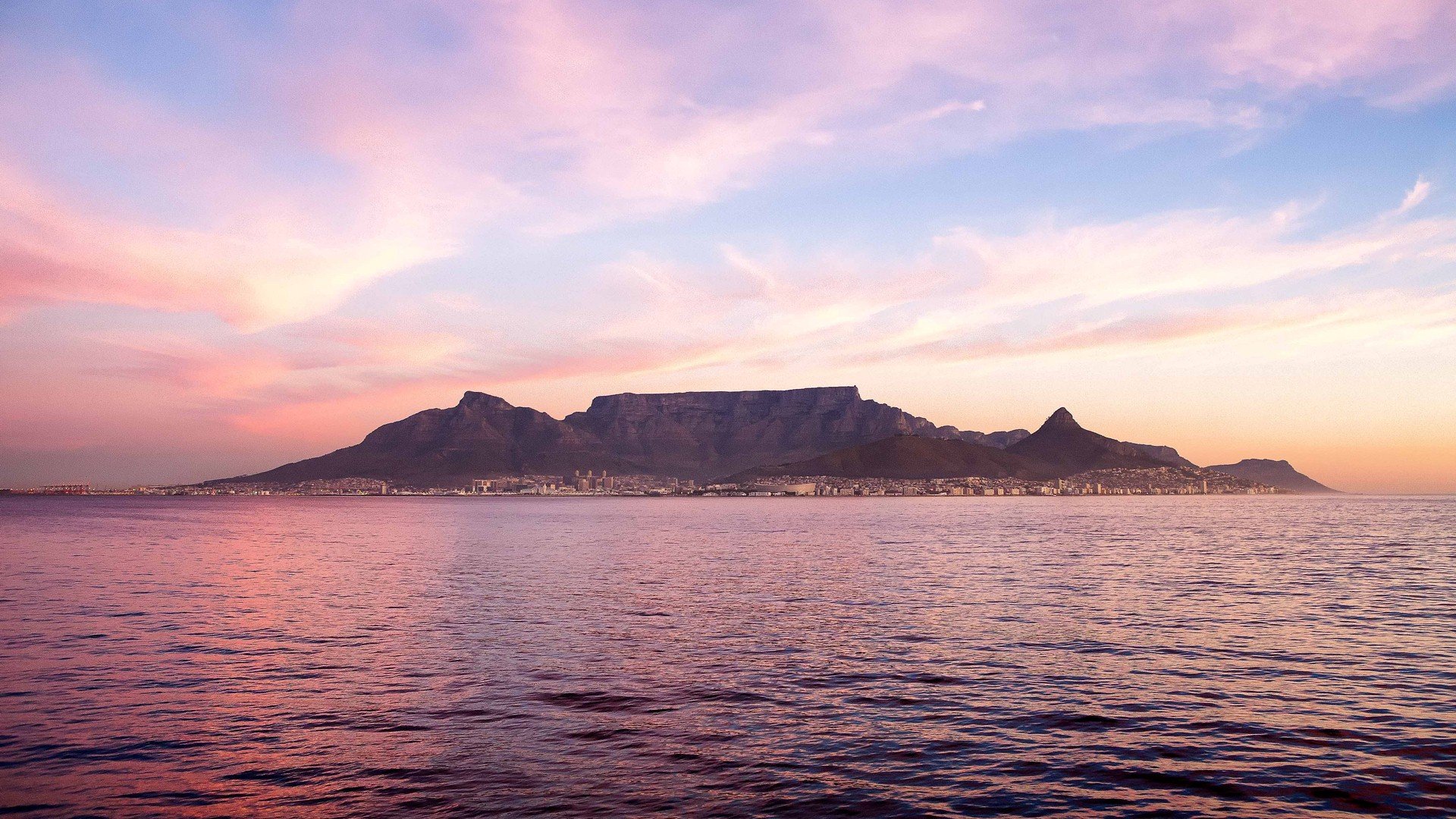 Beautiful-picture-of-Table-Mountain