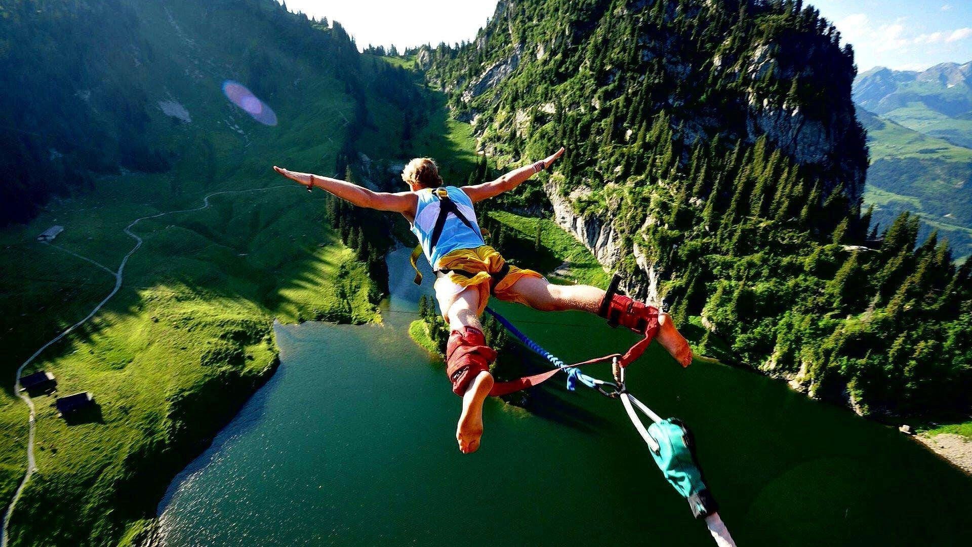 bloukrans-bridge-bungee-jumping.jpg